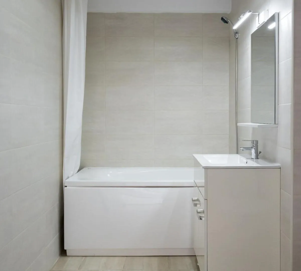 Apartment Rose Residence 1-1Br Apt-Parking Voluntari Romania
