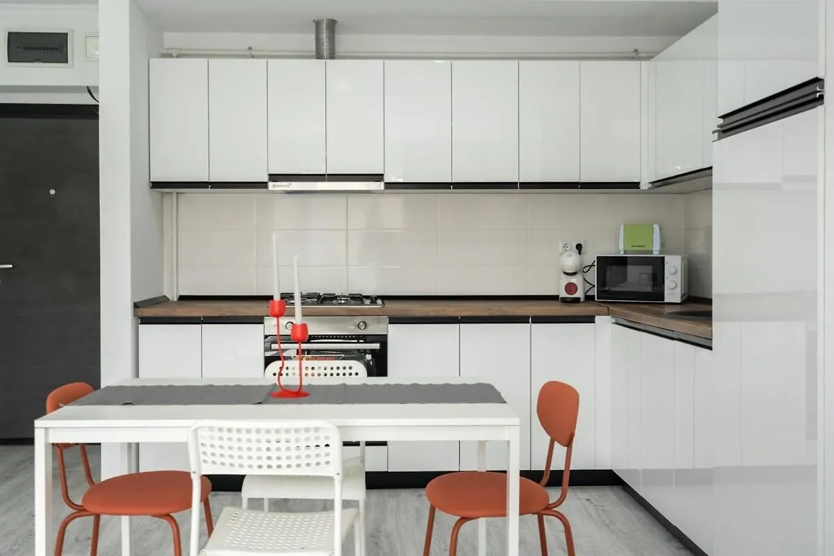 Apartment Rose Residence 1-1Br Apt-Parking Voluntari